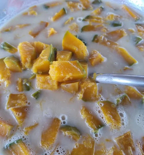 ฟักทองแกงบวช ร้านสุขใจ ก๋วยเตี๋ยวกั้ง