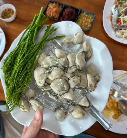 หอยนางรม ร้านธัญรัต ซีฟู้ด